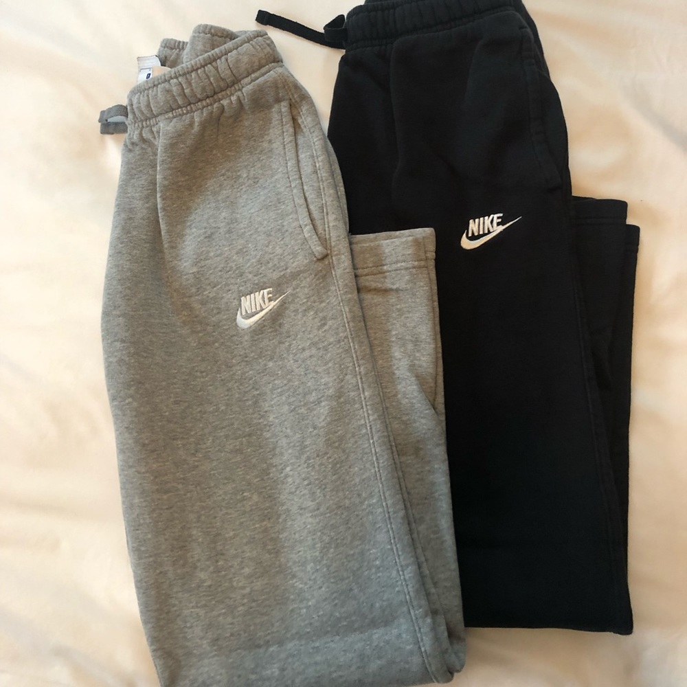 Nike sweat pants bundle